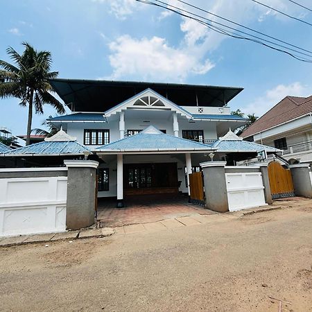 Hotel Isha Residency Kochi Exteriér fotografie